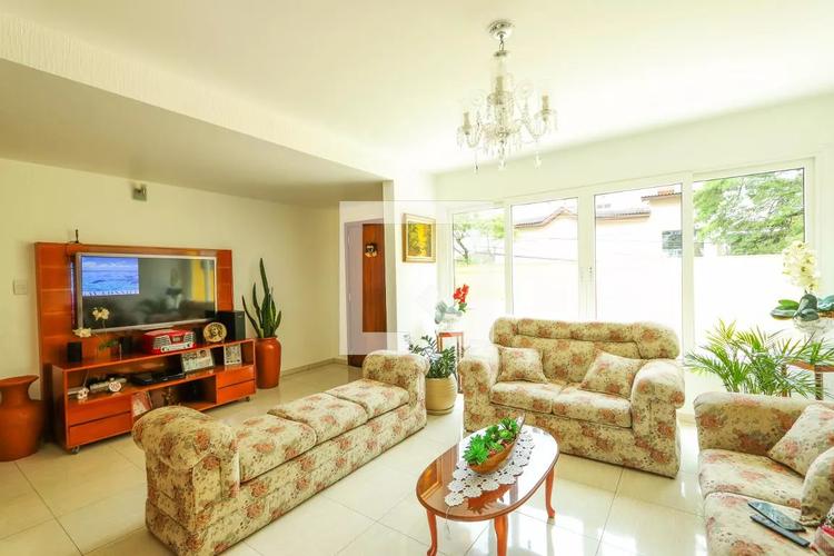 listing-img
