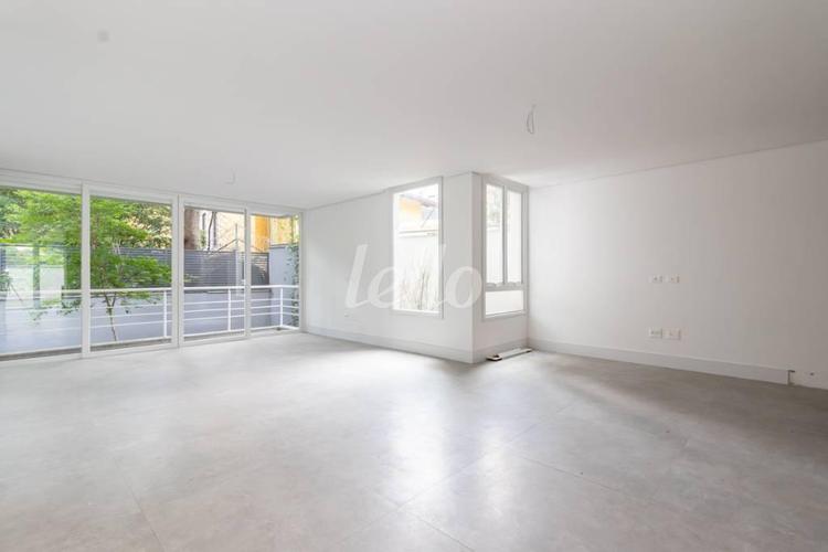 listing-img