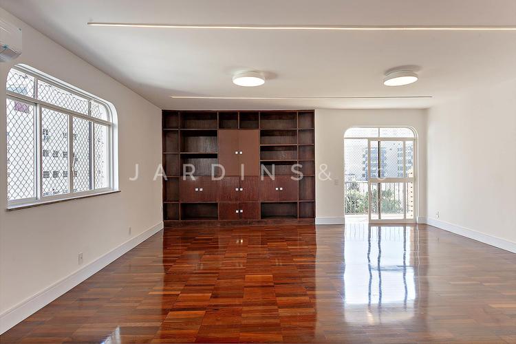 listing-img