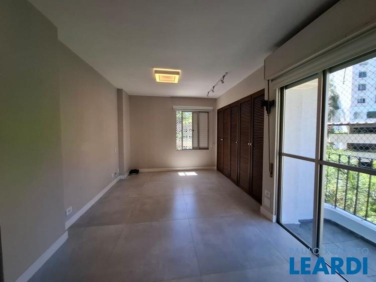 listing-img