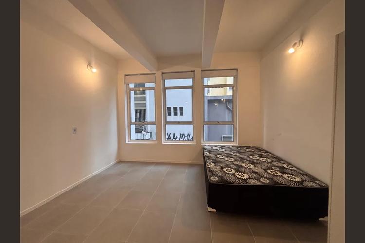 listing-img
