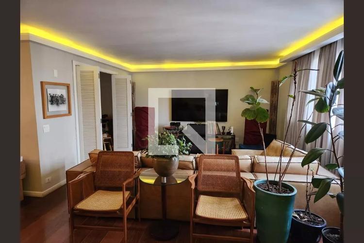 listing-img