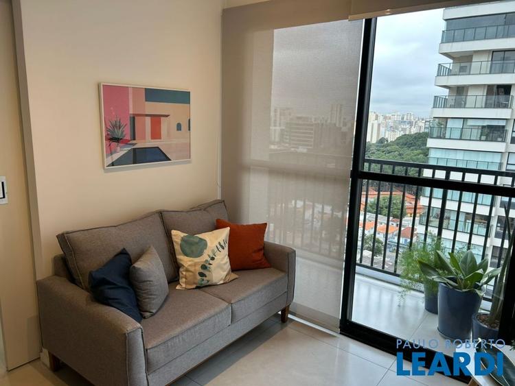 listing-img