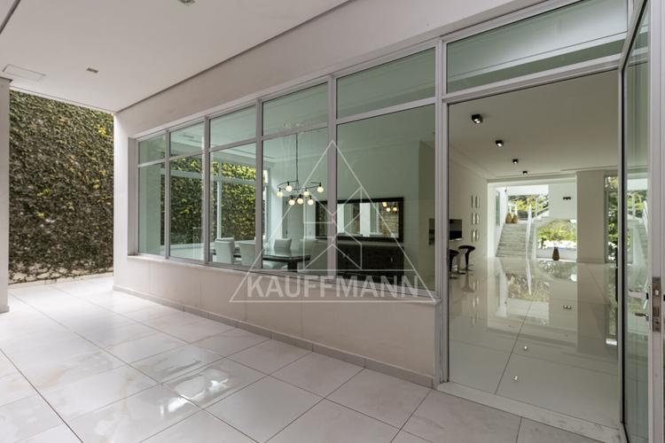 listing-img