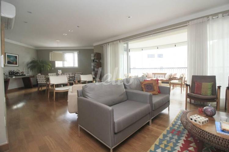 listing-img
