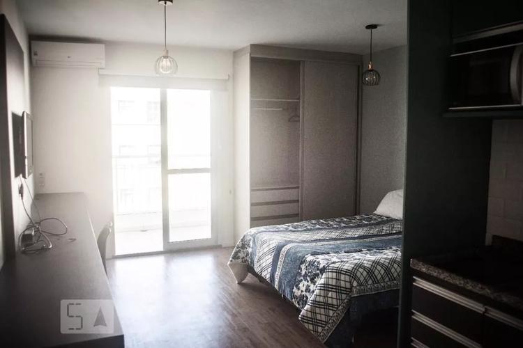 listing-img