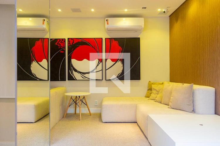 listing-img