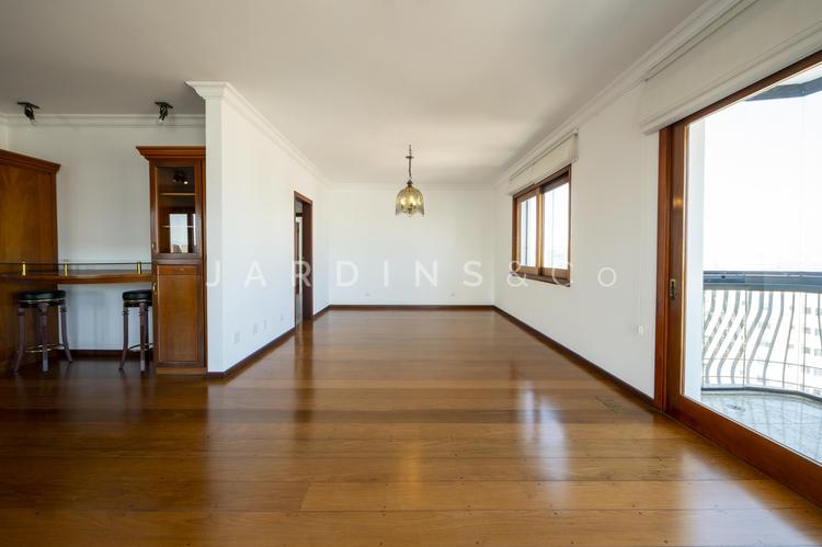 listing-img