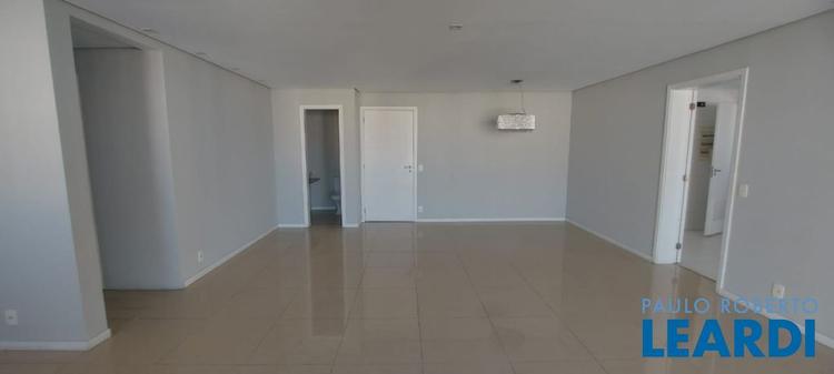 listing-img