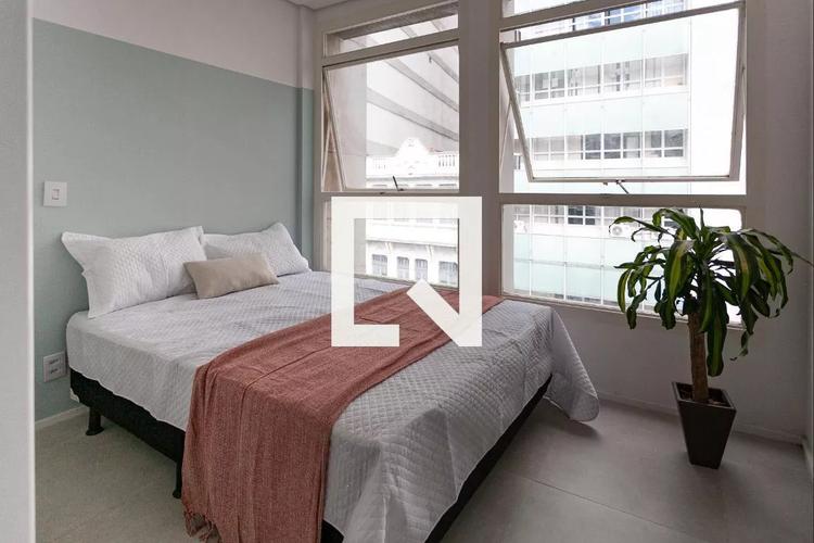 listing-img