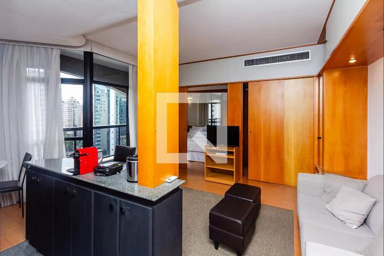 listing-img