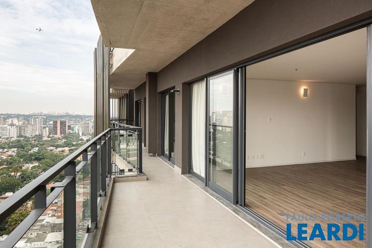 listing-img