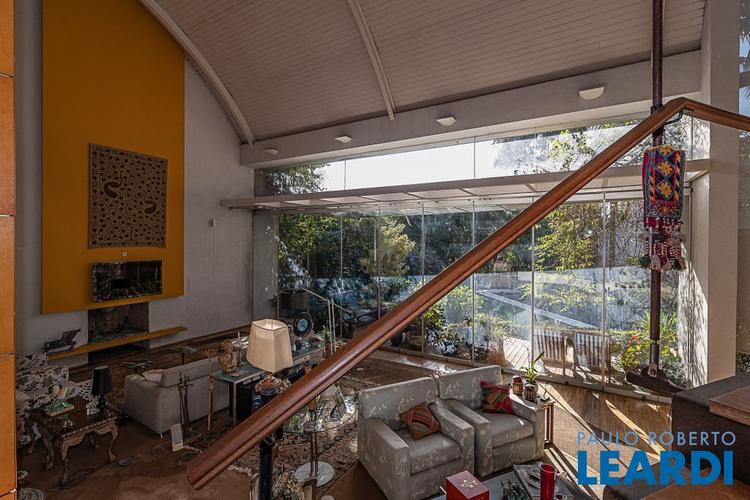 listing-img