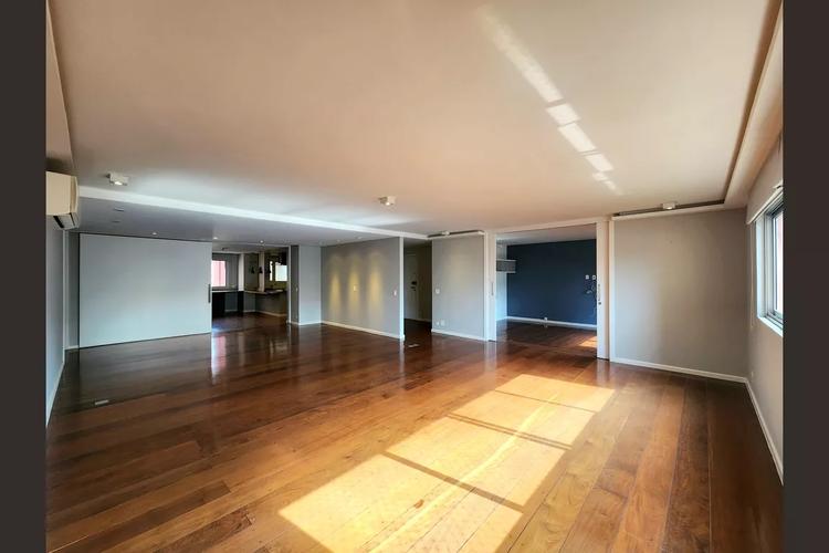 listing-img
