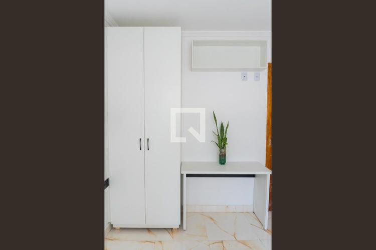 listing-img