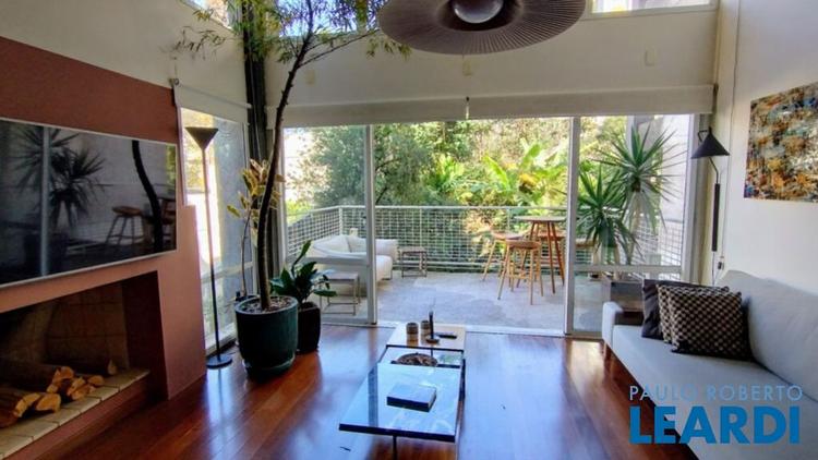 listing-img