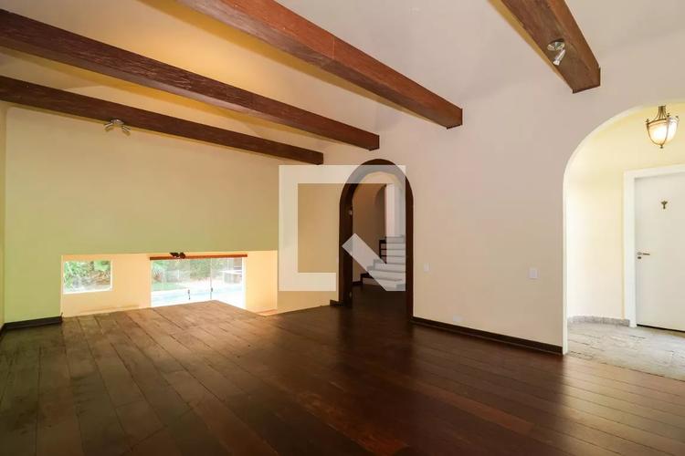 listing-img