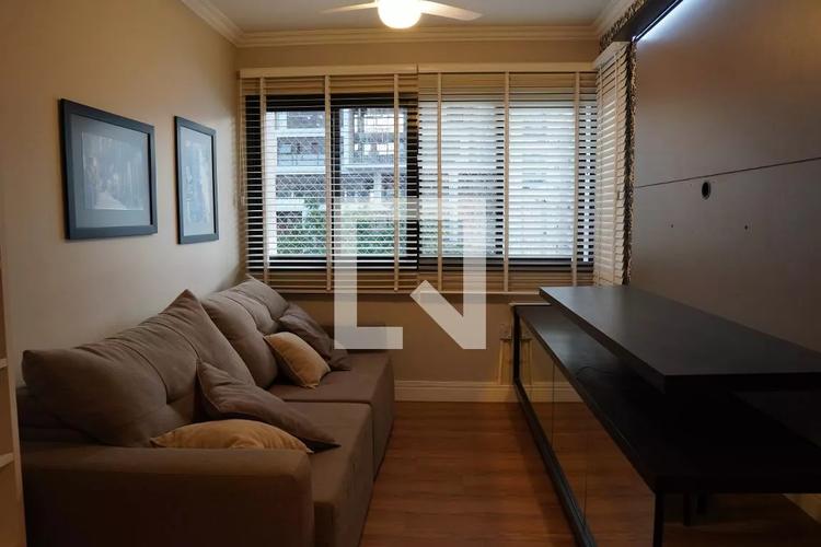 listing-img