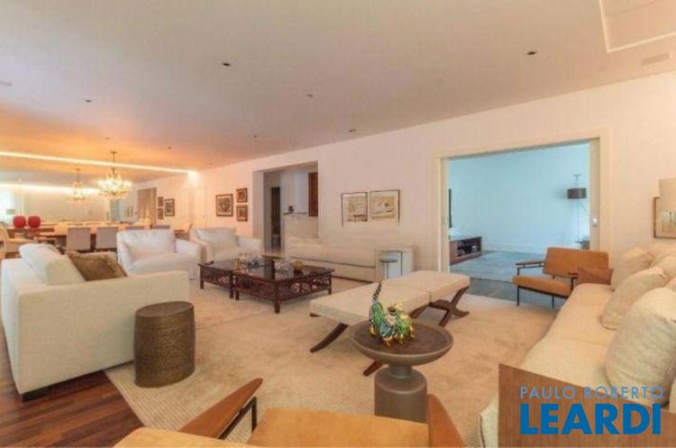 listing-img