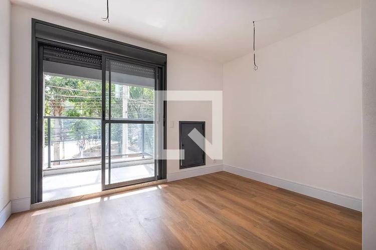 listing-img