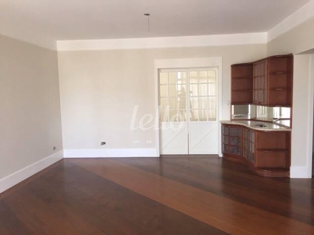 listing-img