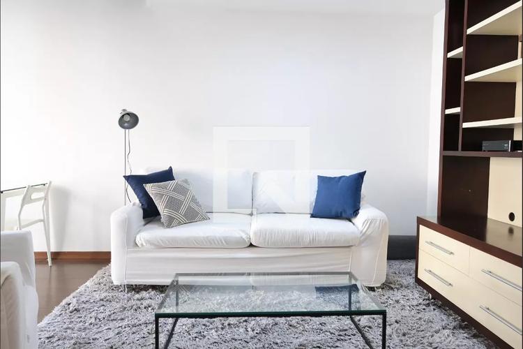 listing-img