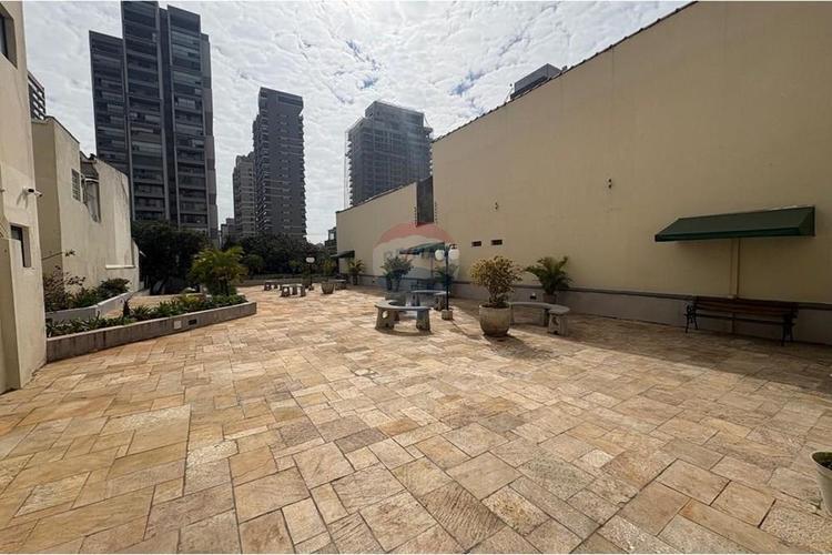 listing-img