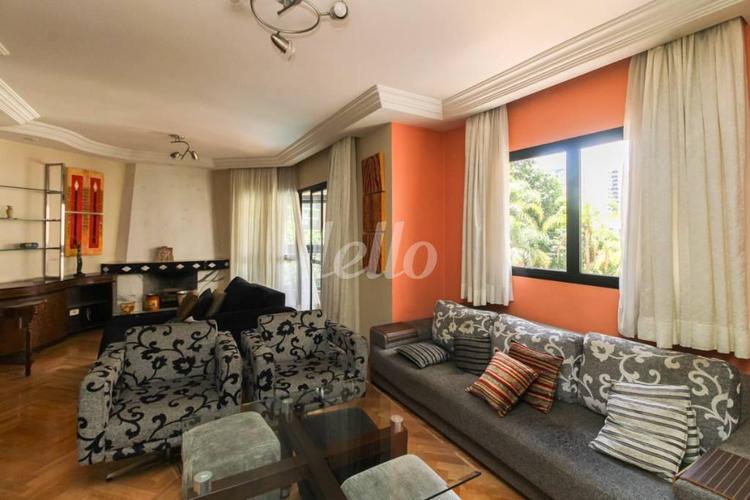 listing-img