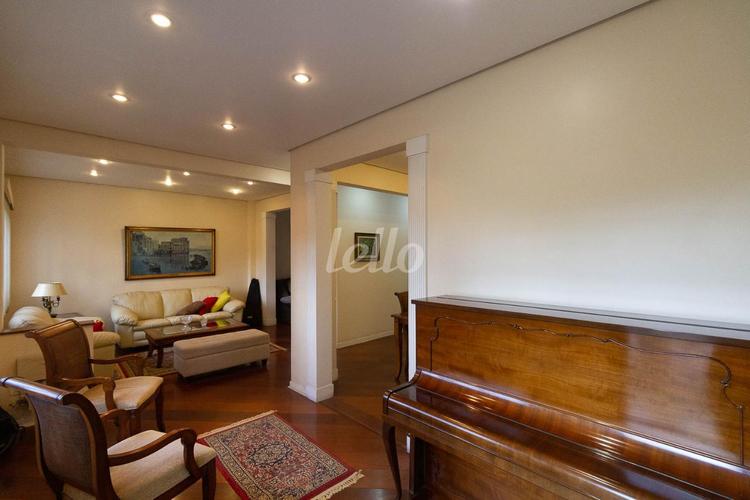 listing-img