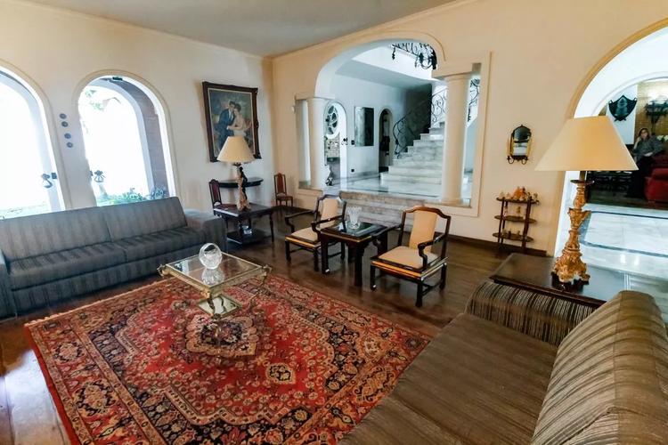 listing-img