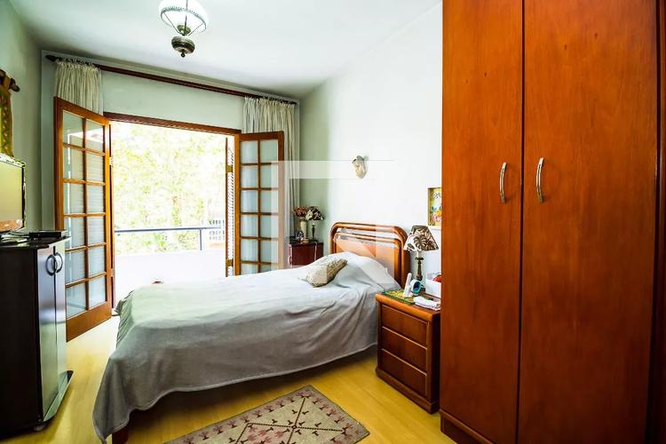 listing-img