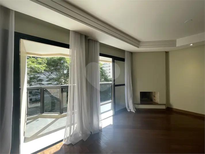 listing-img