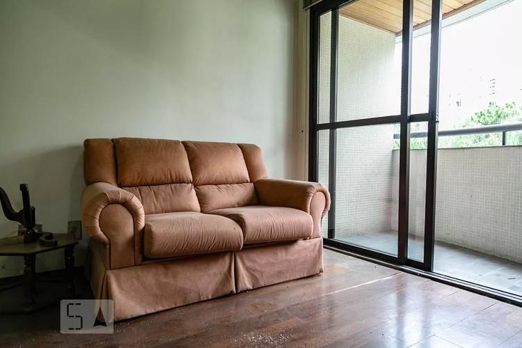 listing-img