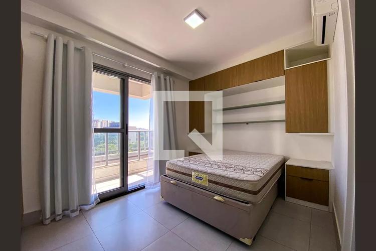 listing-img