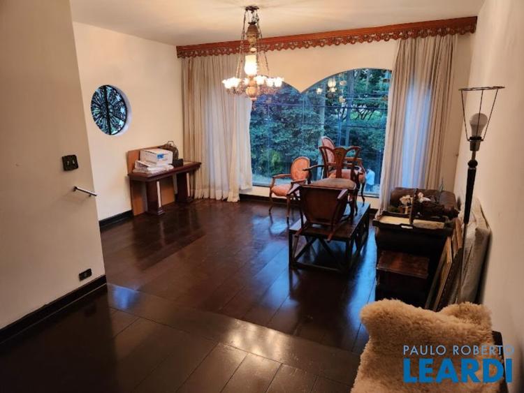 listing-img