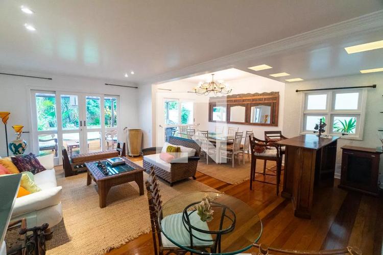 listing-img