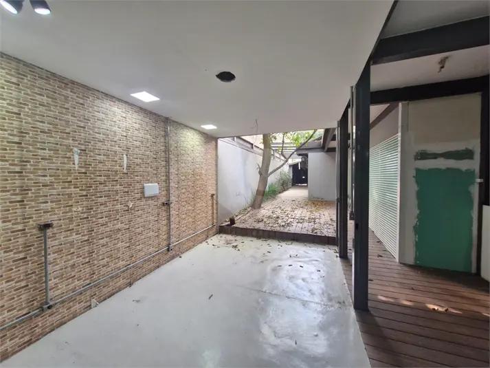 listing-img
