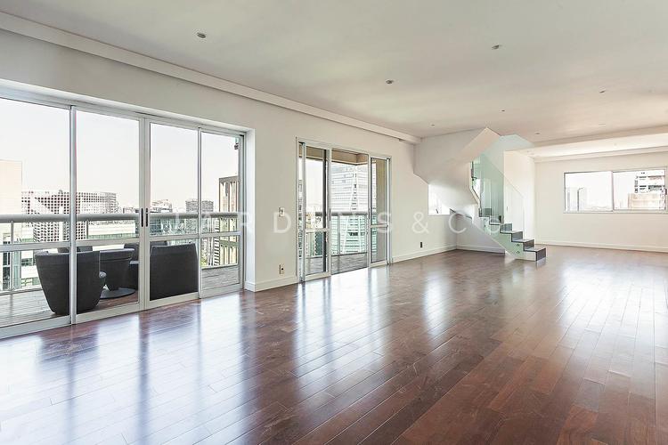 listing-img