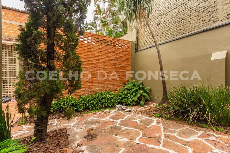 listing-img