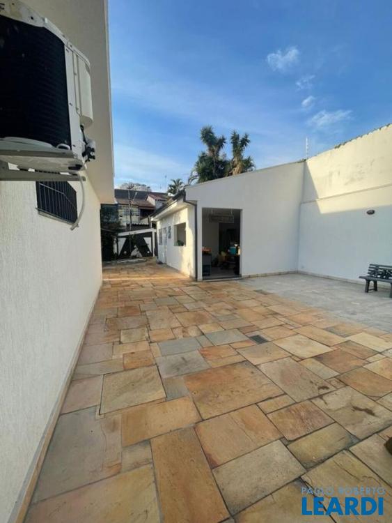 listing-img