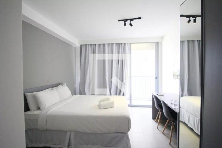 listing-img