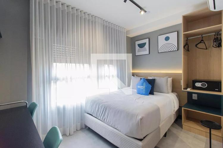 listing-img