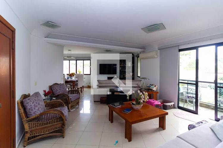 listing-img