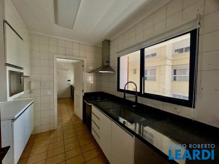 listing-img