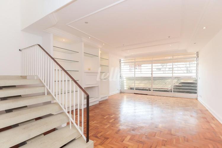 listing-img