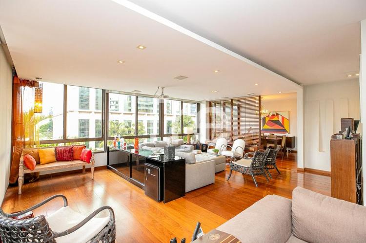 listing-img