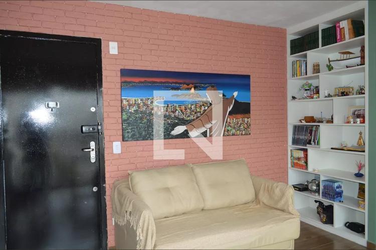 listing-img