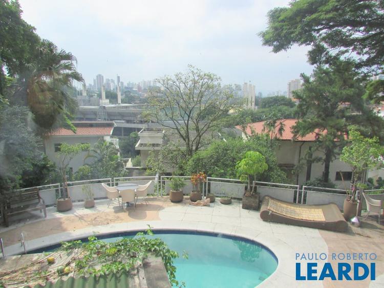 listing-img