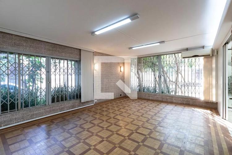 listing-img