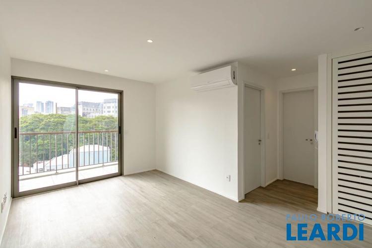 listing-img